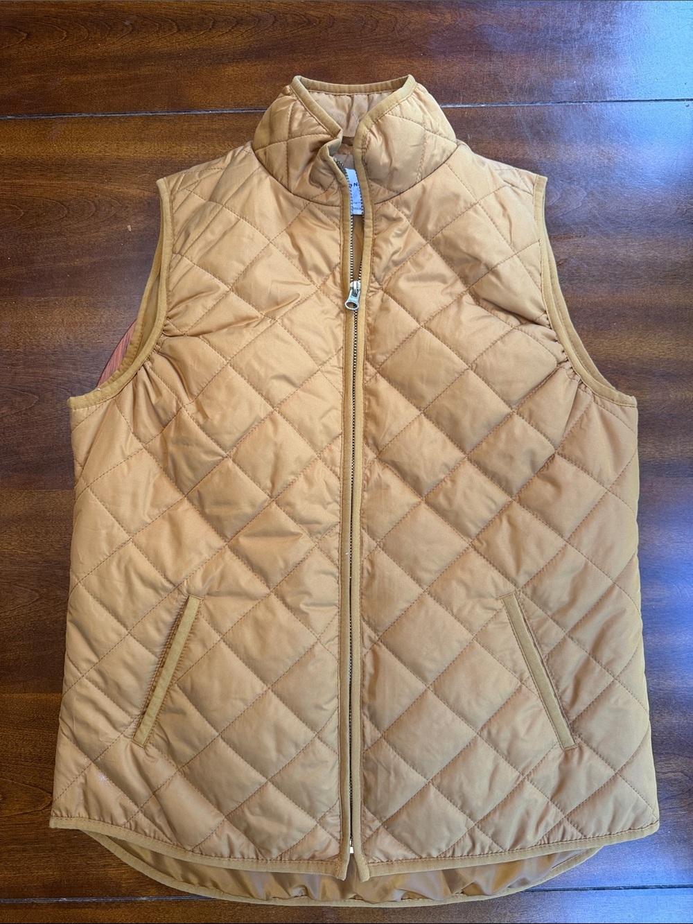 Old Navy Quilted Vest in Camel Tan
